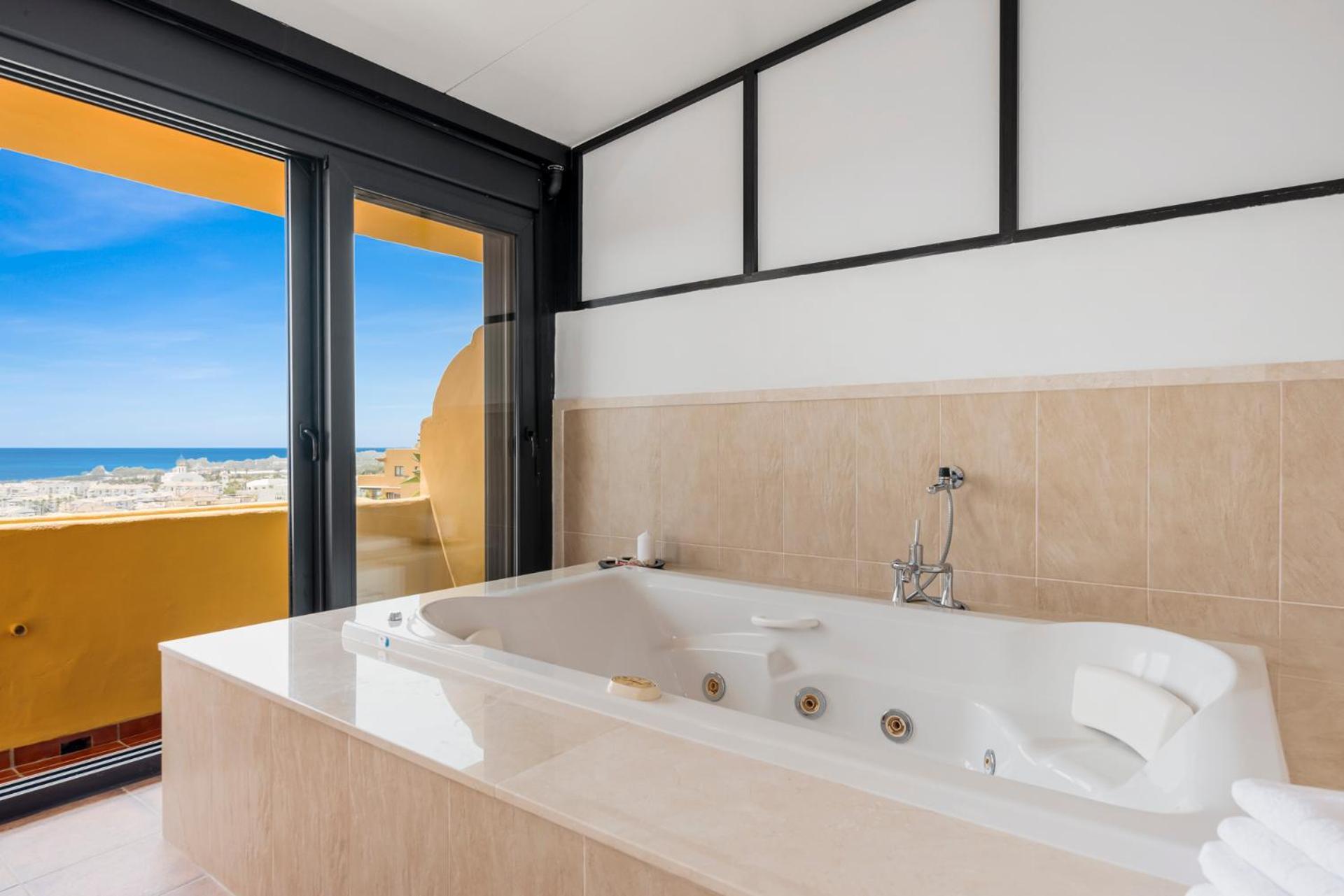 Sky And Sea Estepona Penthouse Екстер'єр фото