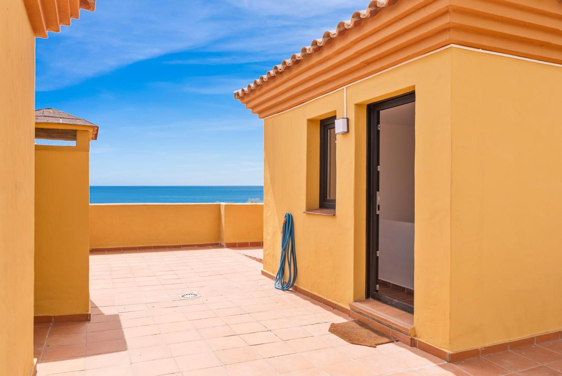 Sky And Sea Estepona Penthouse Екстер'єр фото